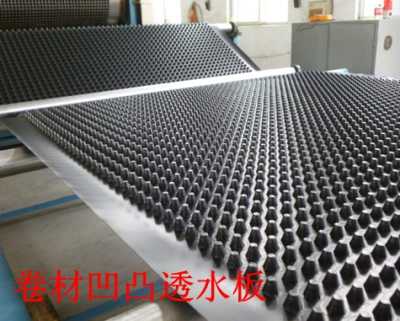 楚雄專業(yè)生產(chǎn)特殊型號(hào)復(fù)合排水板與組合排水板，優(yōu)質(zhì)建筑防水卷材生產(chǎn)廠家